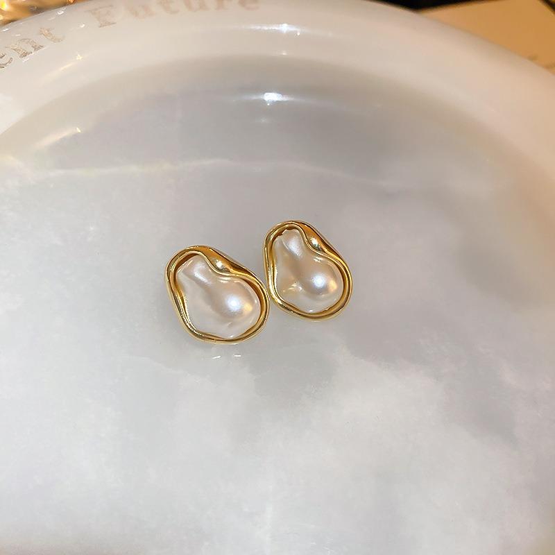 Серьги-цветы из пресноводного жемчуга с посеребренными и позолоченными иглами из настоящего золота, высококлассные серьги, французские серьги в стиле легкой роскоши, элегантные серьги для женщин