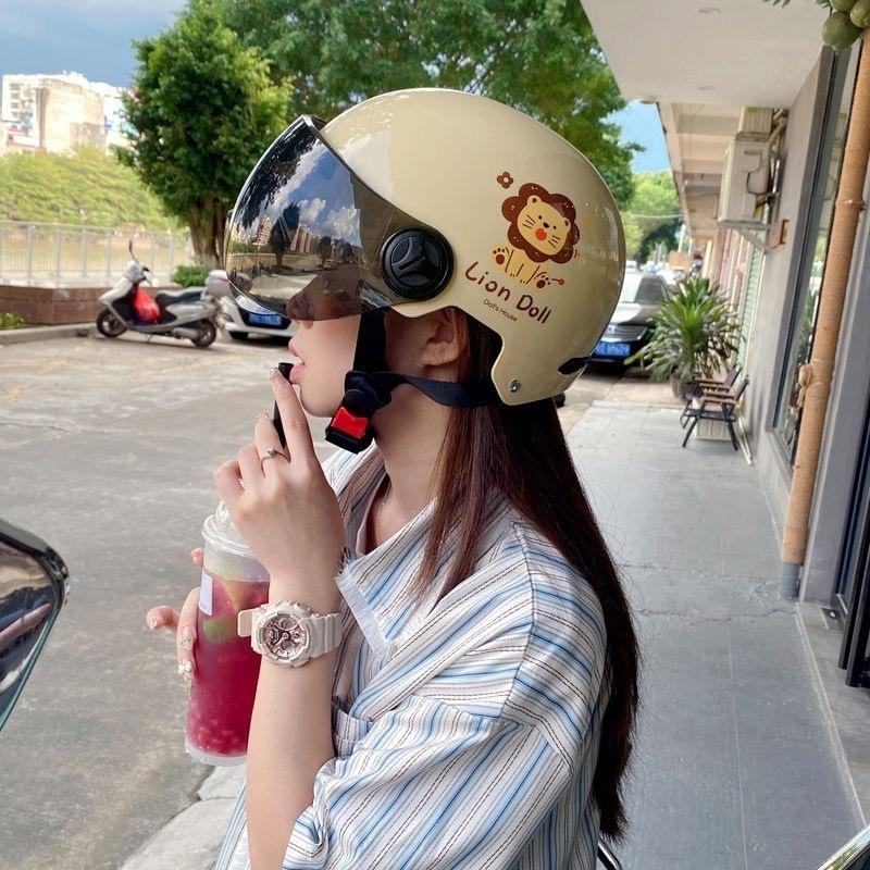 Cartoon cat 3c certified electric car helmet women's winter four seasons new national standard motorcycle safety half helmet cute