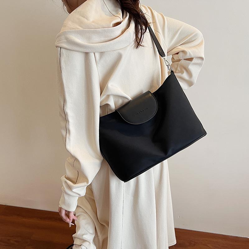 Новая летняя сумка-тоут большой вместимости для поездок на работу, женская свободная нишевая сумка с контрастной цветной вставкой, женский рюкзак