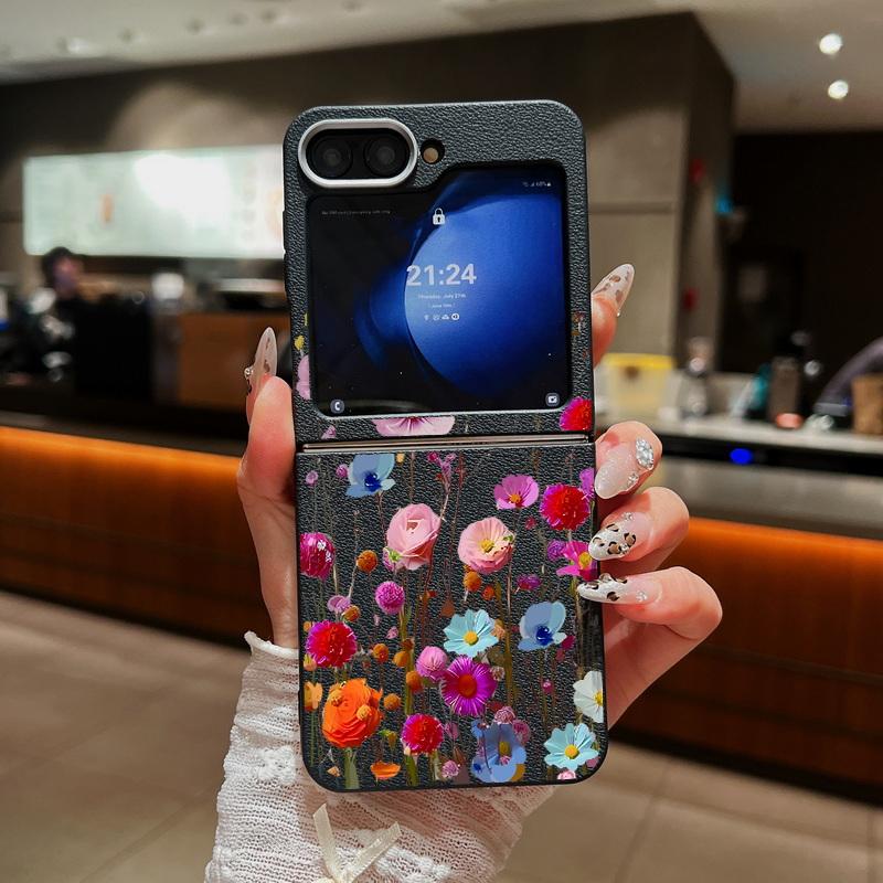 For Samsung Galaxy Z Flip 6 5 4 3 5G Luxury Leather Phone Case Retro Flowers Soft TPU Folding Cover For Samsung Z Flip5 Flip3