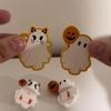 Halloween Ghost Phone Buddy Cute Stick-On Ghost Phone Topper Peel-and-Stick Mini Phone Figures Surprise Toy for All Phones Desk Decor