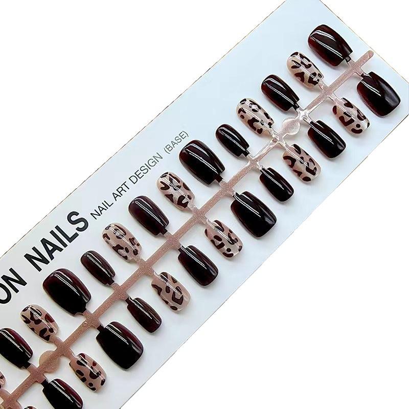 Наклейки для ногтей "Кошачий глаз" с леопардовым принтом - 30 готовых наклеек, сделанных вручную