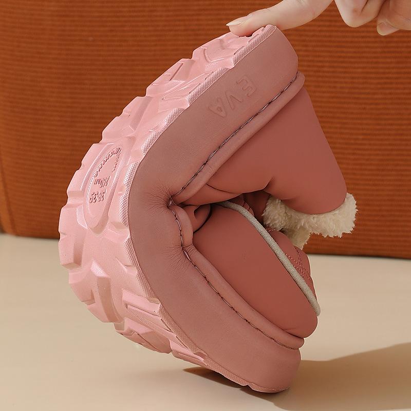 Новые зимние ботинки для женщин на зиму, с плюшем и толстой изоляцией для теплой домашней хлопковой обуви, водонепроницаемые и нескользящие однотонные хлопковые тапочки