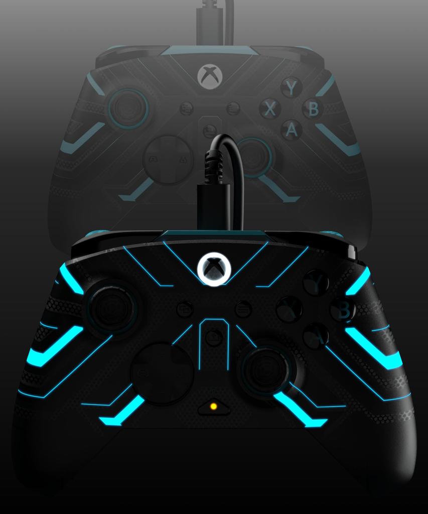 Официально лицензированный Xbox Turtle Beach REMATCH ADVANCED Титановая сталь Совместимый с Xbox Series Xbox и ПК с Windows Сверхчувствительные триггеры Двойная эргономика