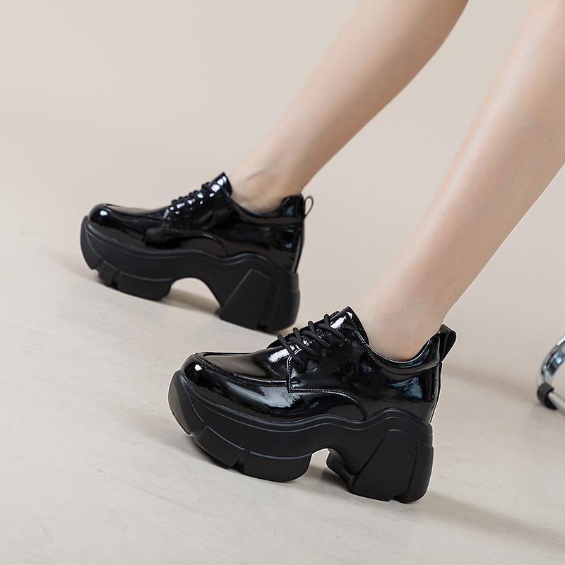 Внутреннее увеличение высоты маленького размера женская обувь новая ins универсальная обувь на платформе в стиле интернет-знаменитости повседневная белая женская обувь