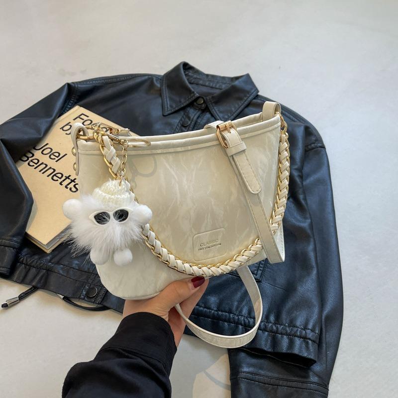 Today's Popular Bags Are Women's New Autumn Models, Fashionable Niche and High-end Single Shoulder Crossbody Bucket Bags.