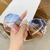 Luxury Fashion Oversized Rimless Sunglasses Women Fashion Brand Designer Big Frame Diamond Square Sun Glasses for Female Lentes