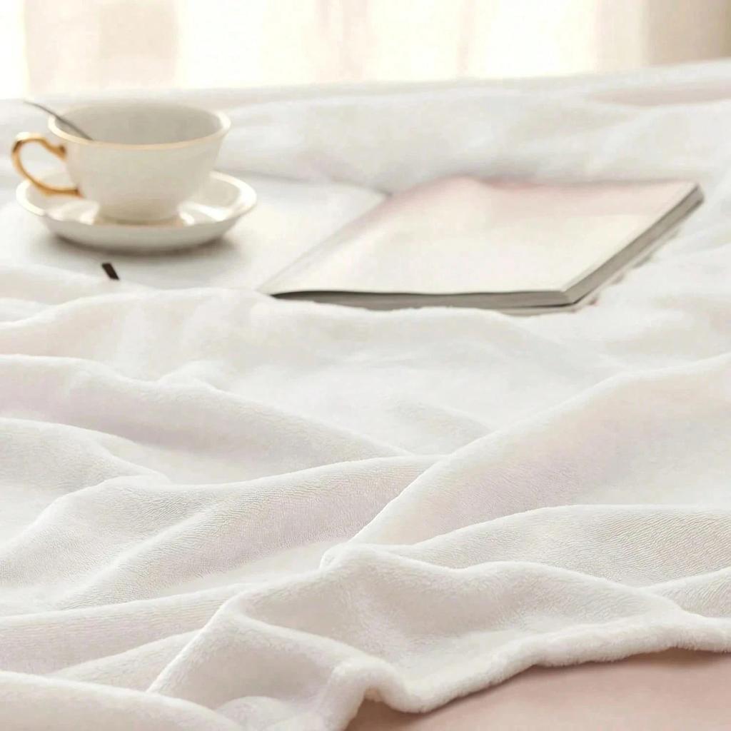 1pc Katseye Fan Flannel Blanket, 2D Flat Print, Ultra Soft Warm All-Season Throw, Global Girl Group Design for Bedroom & Living