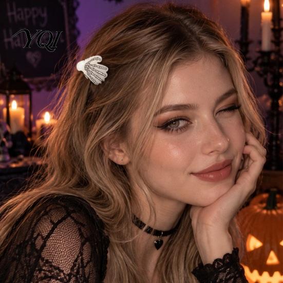Decorative Hair Clips for Festivals Halloween Skeleton Hand Claw Clip Women, Mini Gothic Clip, Acrylic Skull Accessory with Sequins Thick and