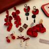 Серьги с лепестками красной розы на китайский Новый год — праздничные, модные и элегантные