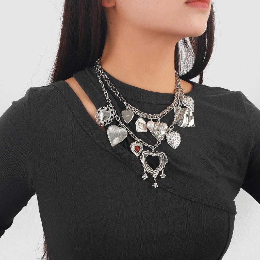 2024 Multi-Layer Metal Love Nameplate Pendant Necklace for Women