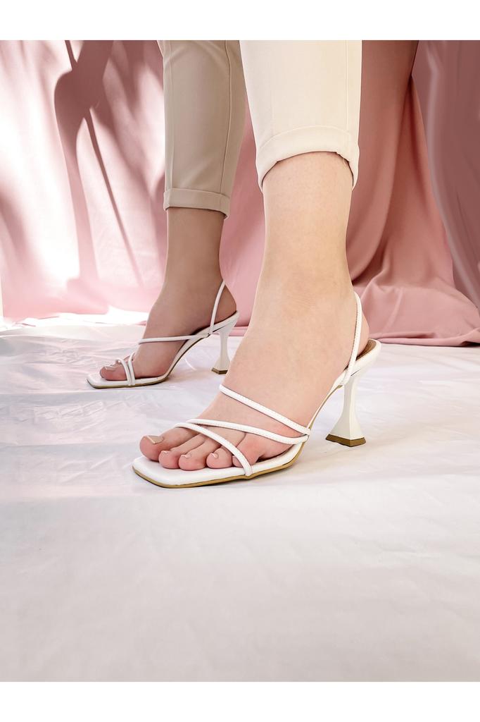 Женские повседневные босоножки Сандалии на каблуке с ремешком
