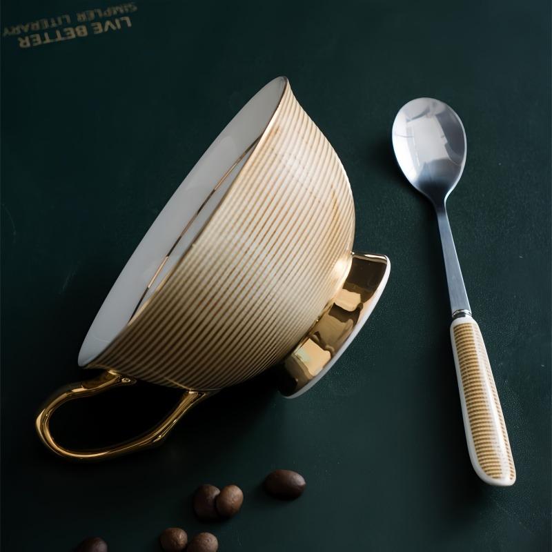 Европейский набор кружек для кофе Керамический чайный сервиз из костяного фарфора Мраморная полоска Роскошные подарки Фарфоровая посуда для напитков Чайные чашки Подарочная коробка для пары