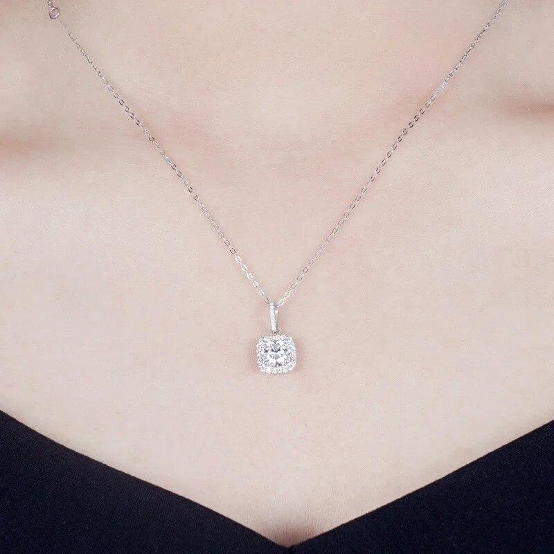 New Moissanite Diamond 6.5mm 1CT Necklace For Woman Pendant 925 Silver Necklace For Women Chains Party Bridal Fine Jewelry