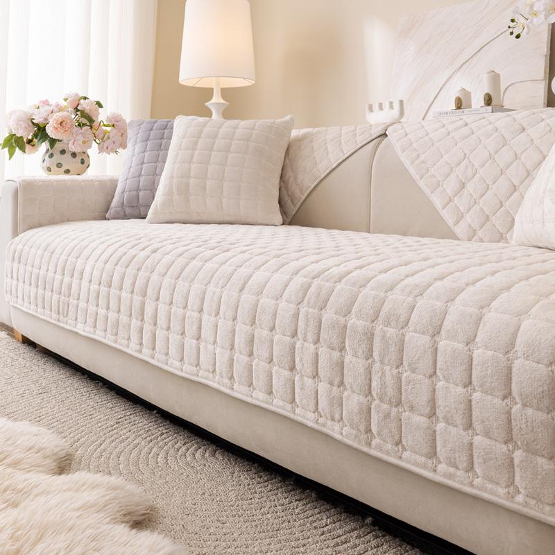 Velvet Plush Plaid Quilted Sofa Cover Super Soft Non Slip Sectional Couch Cover Fluffy Fuzzy Slipcover Furniture Protector