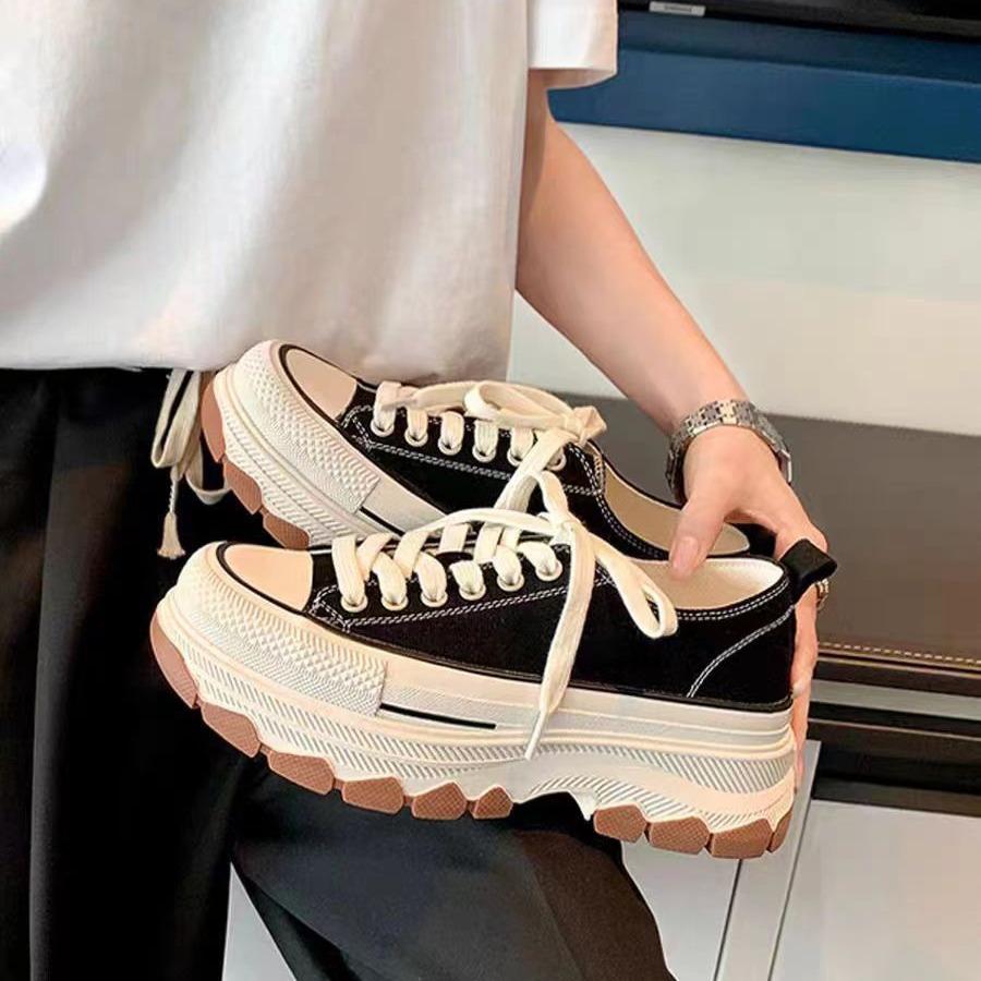 Весенние новые дышащие универсальные повседневные спортивные туфли для сноуборда, женская обувь с толстой подошвой, увеличивающая рост, нескользящие низкие парусиновые туфли для женщин