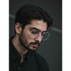 Новая металлическая плоская зеркальная рама без декора может сочетаться с ретро-зеркалом для близоруких.