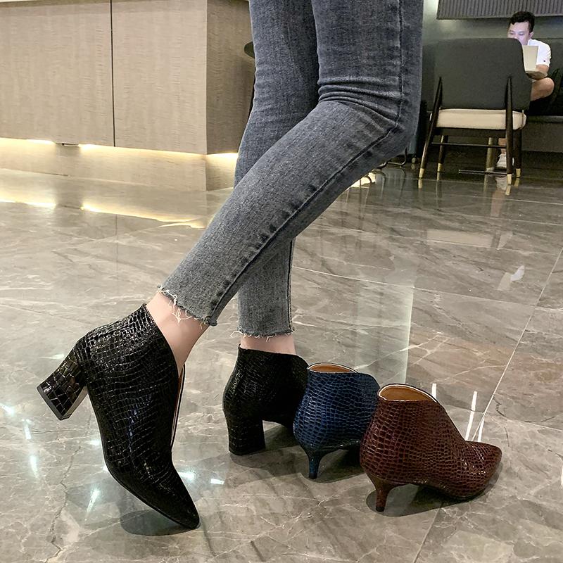 Туфли-лодочки из лакированной кожи под змею, женская обувь, сексуальные туфли с острым носком и V-образным вырезом, одинарные туфли, маленькие и большие размеры, на тонком высоком каблуке, женская обувь