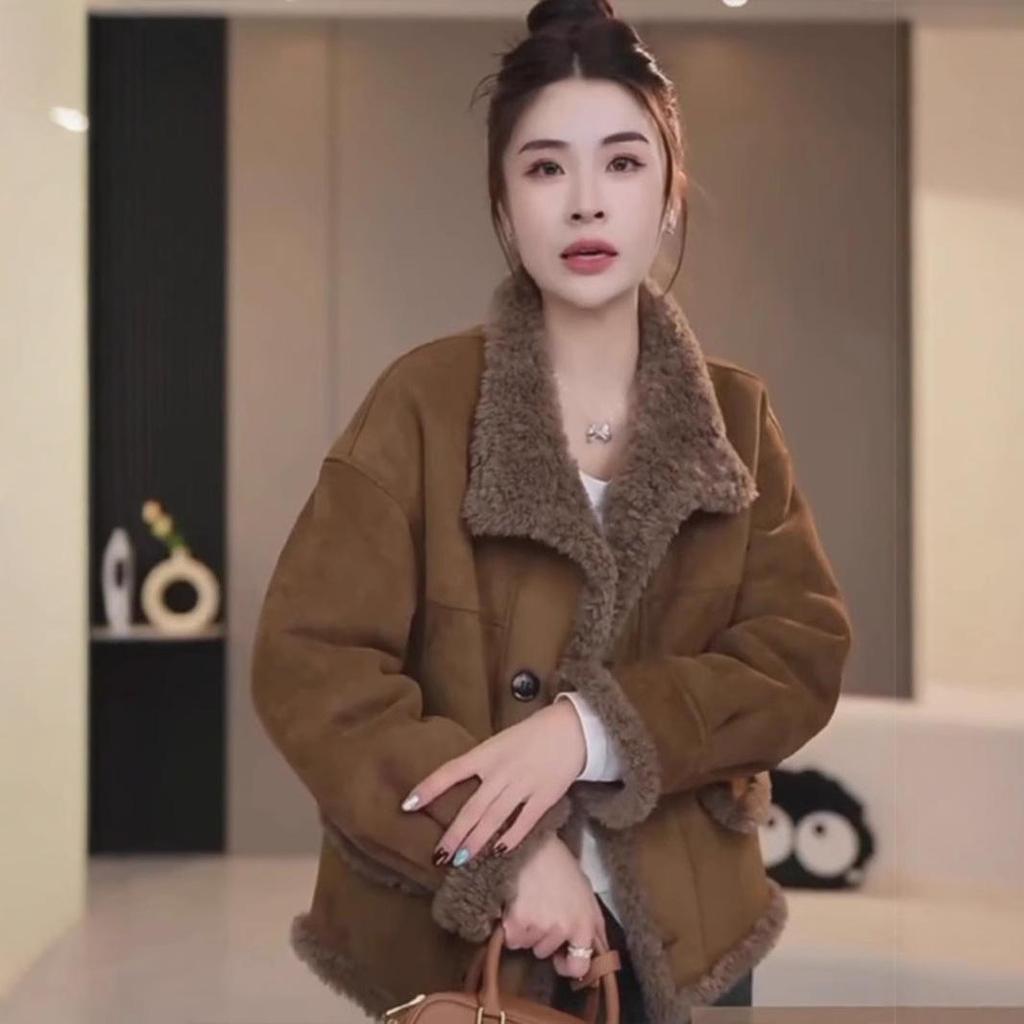 2024 Women's Reversible Leather & Fur Lambswool Coat – Fashionable Winter Jacket