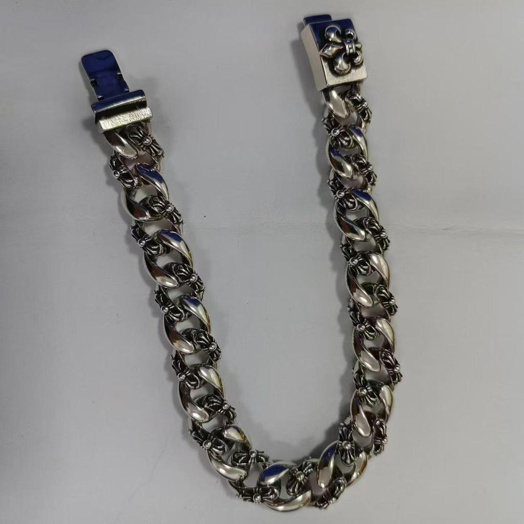 Браслет CH Trendy Retro с подвесками в виде игральных костей и креста, с бриллиантовыми, золотыми и серебряными акцентами