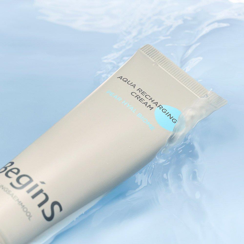 Начинается с восстанавливающего крема Jeong Saemmul Aqua Rechargeing Cream (Крем Aqua Rechargeing 5 мл + прозрачные подушечки (2 куска) предоставлена)