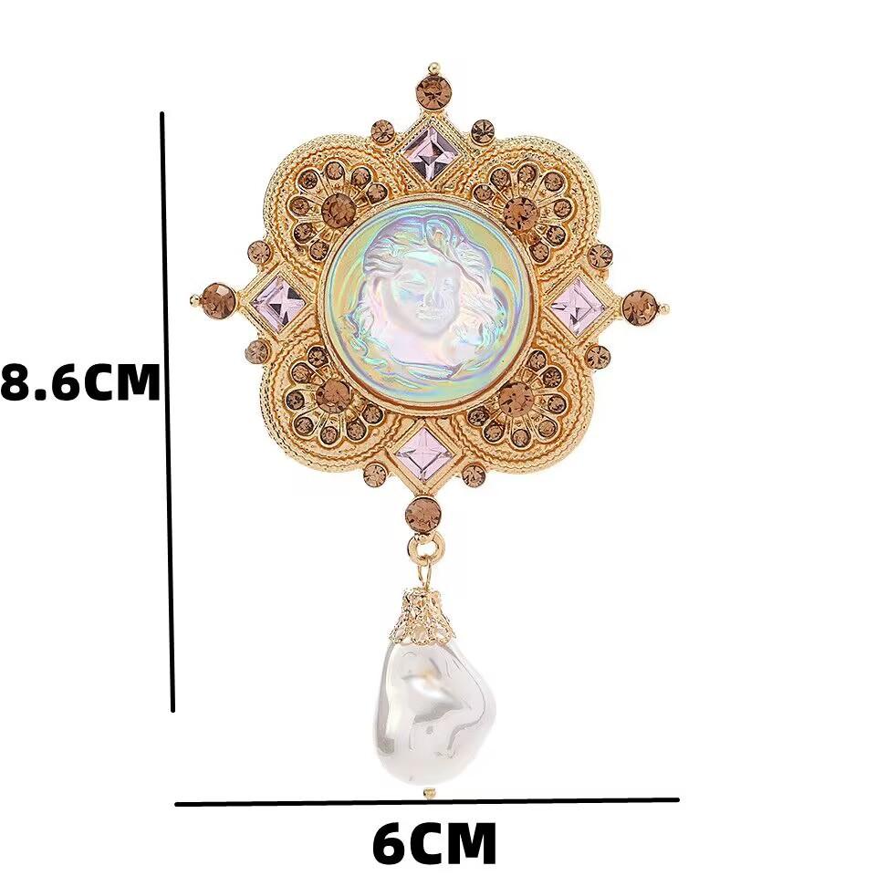 Female Fashion Vintage White Pearl Crystal Flower Brooches For Women Luxury Gold Color Stone Alloy Plant Brooch Safety Pins