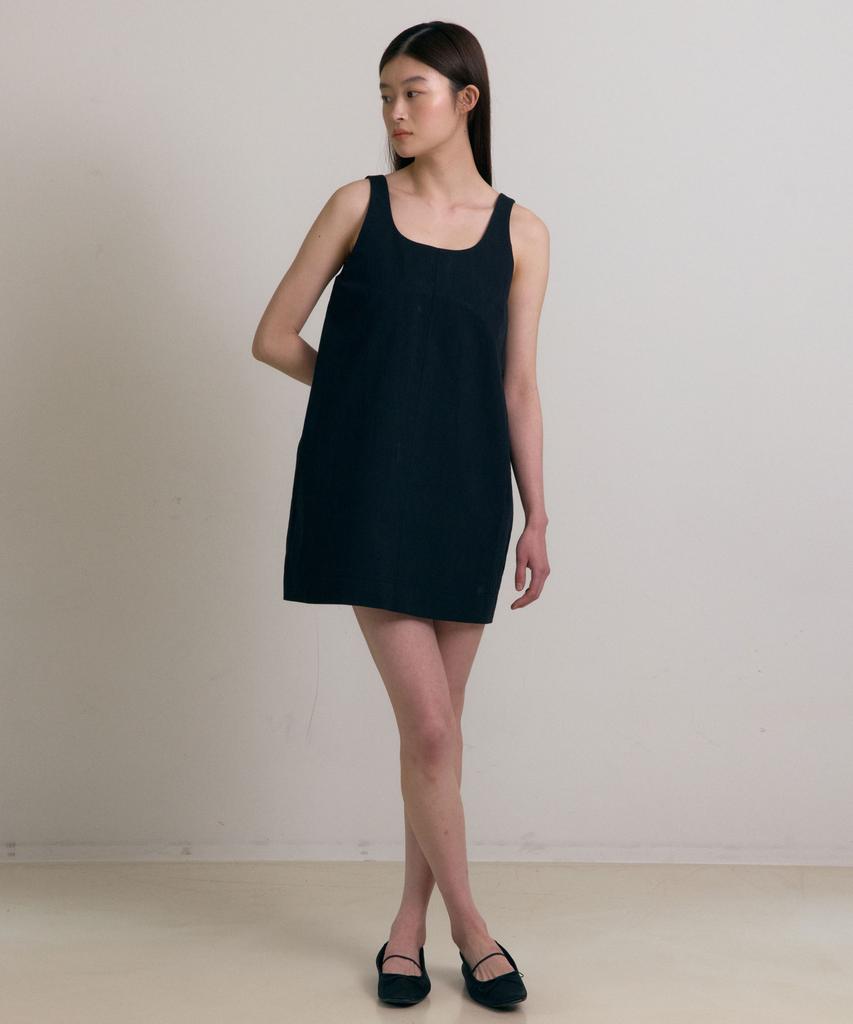 38 Come On Common Minimal Dress (Black)