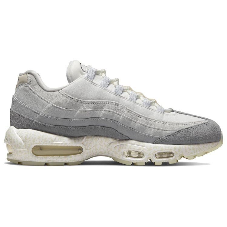 Nike Кроссовки унисекс Air Max 95 QS White Light Bone Summit-White Cool-Grey DV2593-100