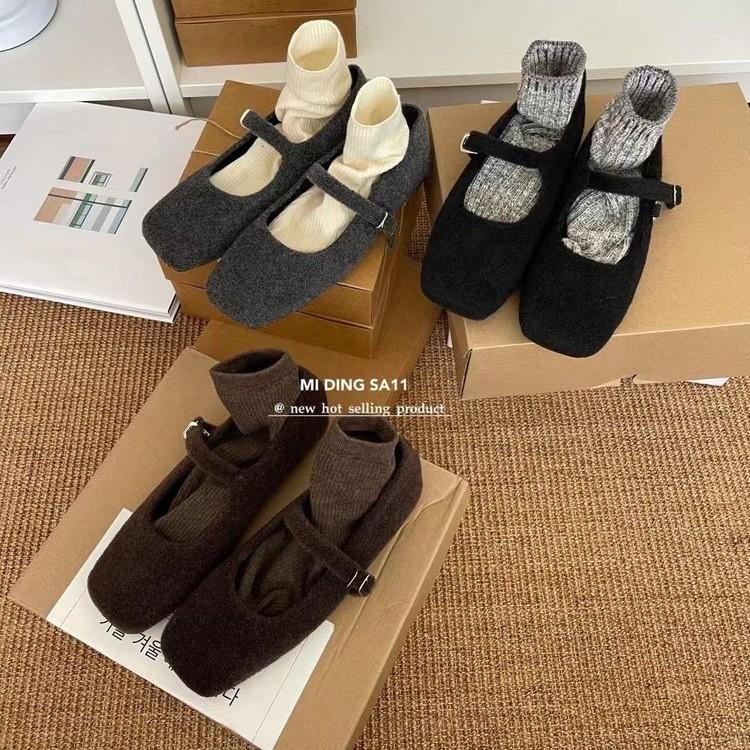 Высококачественные пушистые туфли в зарубежном стиле для верхней женской одежды, новинка 2025 года на осень и зиму, французские ретро-темпераментные туфли Мэри Джейн на плоской подошве