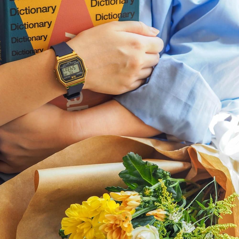 Авторизованный дистрибьютор [Ice watch] Часы Ice цифровые женские 022068 ICE цифровые сумерки маленькие