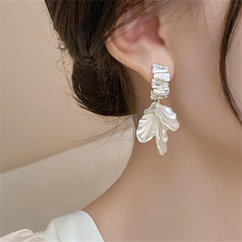 Korean New Simple Temperament Pearl Earrings Fashion Small Versatile Earrings Women's Jewelry