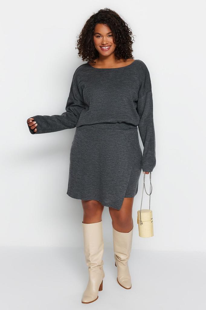 Женский стильный трикотажный свитер больших размеров Saks с перекрестной полосой на спине