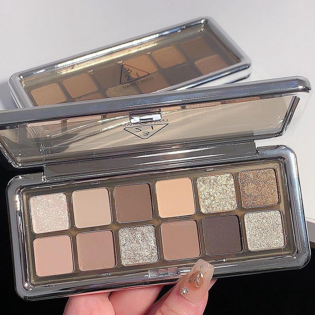 12 Color Eyeshadow Tray Pearlescent Fine Flash Natural Highlight Brightening Reclining Silkworm Waterproof Eyeshadow Lasting Setting Women's Makeup