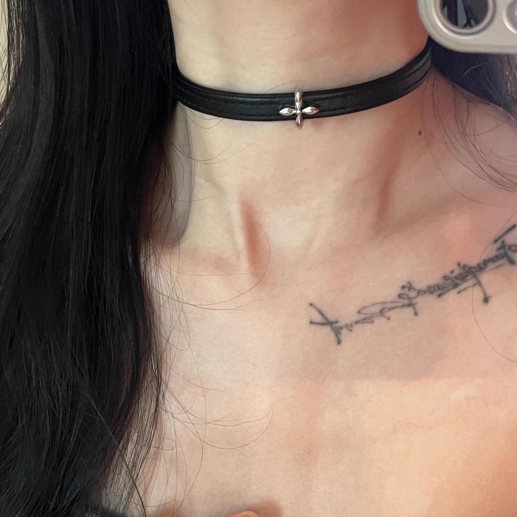 Chic Spicy Girl Leather Bell Choker Necklace – Unique Minority Design