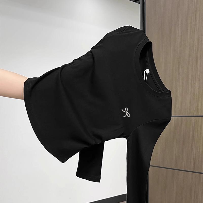 Футболка с круглым вырезом, структурированными плечами и длинными рукавами для женщин, ранняя осень, изогнутый подол, оборки на талии, облегающий базовый топ