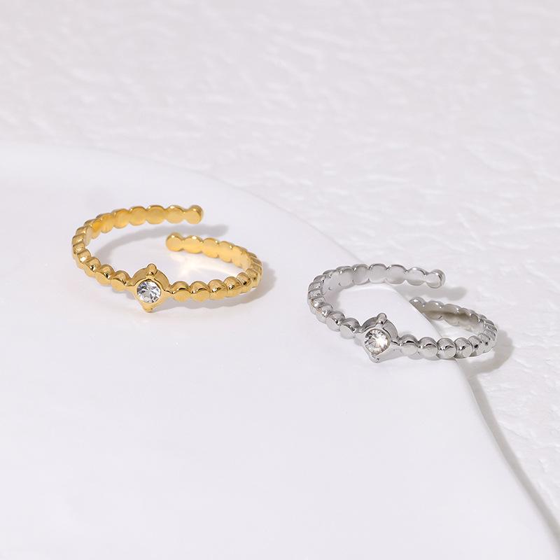 Открытое кольцо из нержавеющей стали с покрытием из 18-каратного золота: Простой, универсальный, нишевый дизайн, стойкий к выцветанию титановый стальной корпус.