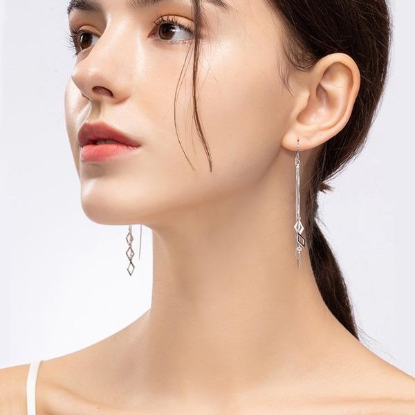 Серьги-подвески темперамент с длинными кисточками и геометрическим ромбом для женщин