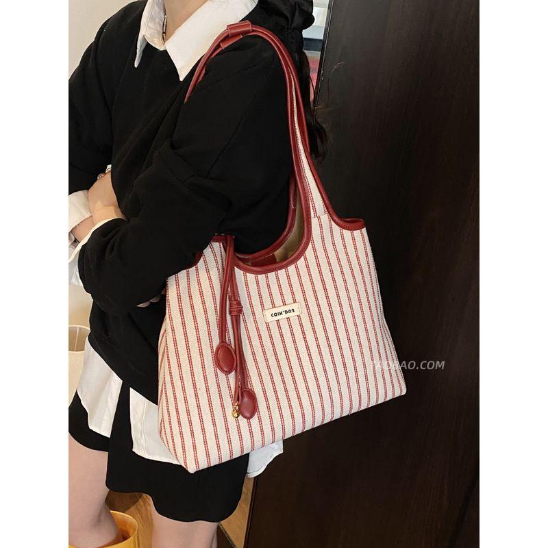 Commuter Large Capacity Stripe Canvas Bag Women 2025 New Versitile Fashion Shoulder Bag Go out to Work Tote Bag