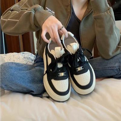 Женская обувь – Кроссовки