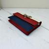 [Pre-Owned] Queen Margaret Metal Bee Decoration Color Block Design Removable Chain Shoulder Strap Leather Crossbody Bag - Excellent #47YRUA