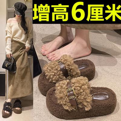 Роскошные пушистые тапочки на толстой подошве для женской уличной носки 2025 новая осень и зима маленькие модные универсальные теплые хлопковые тапочки