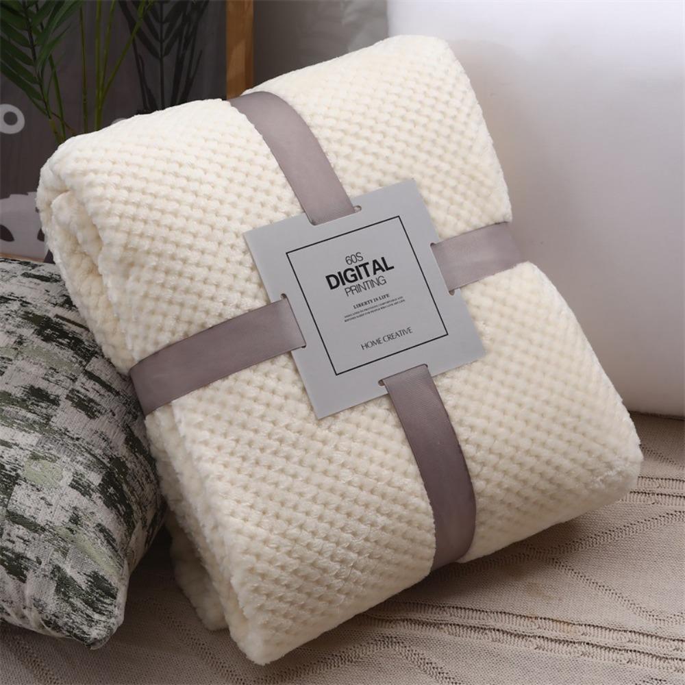 Double Sided Throw Blanket Skin-Friendly Conditioning Quilt New Plush Striped Blankets