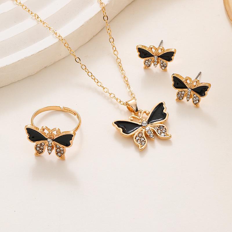 Elegant Women's Luxury Diamond Butterfly Jewelry Set: Necklace, Ring, and Earrings