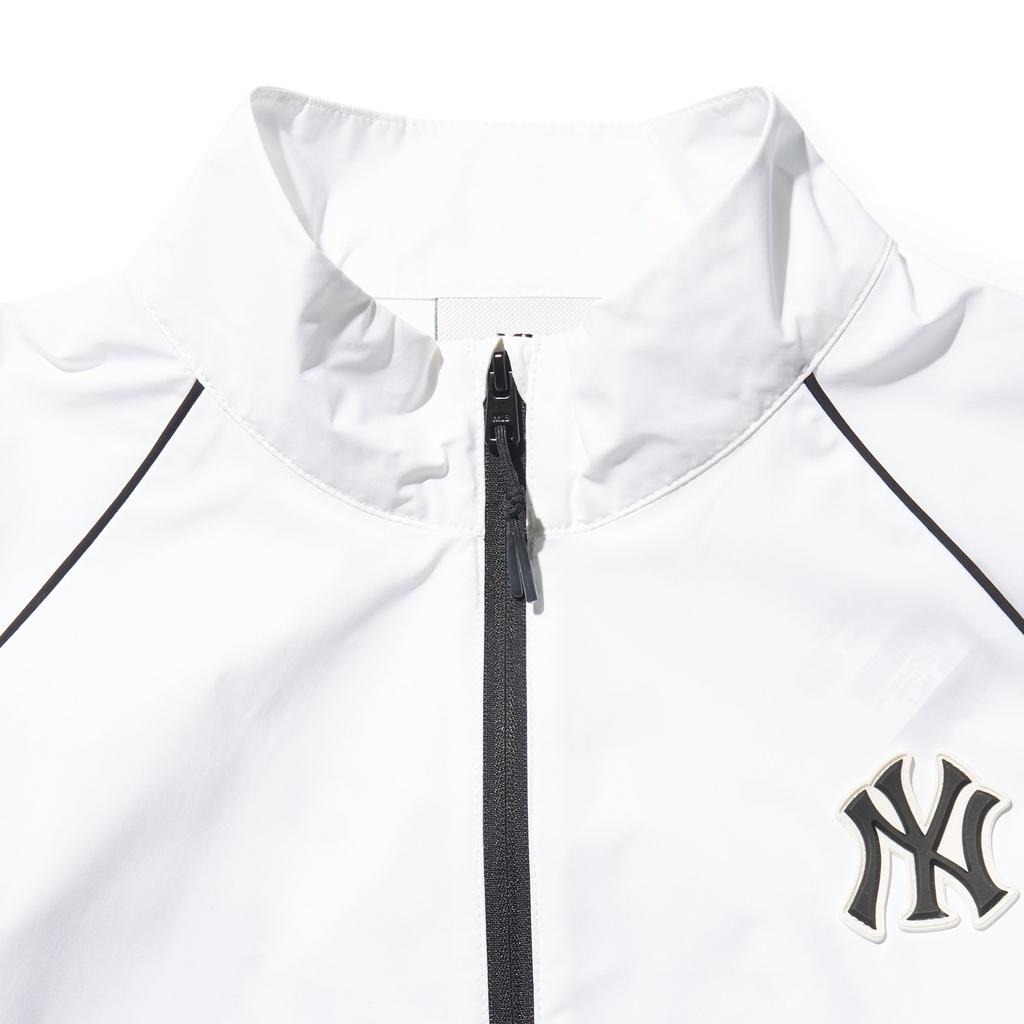 Новые куртки и пальто MLB SS24 New York Yankees Женские цвета слоновой кости 3FWJV0243-50IVS