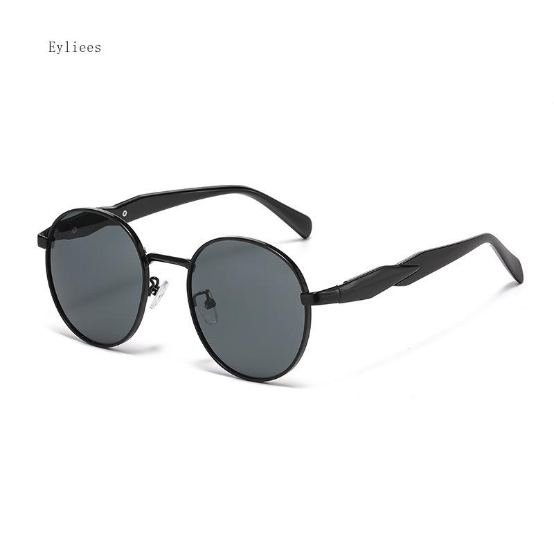 Small Frame Metal Oval Sunglasses Women For Men Luxury  Designer Vintage Steampunk Sunglasses Popular Retro Shades UV400