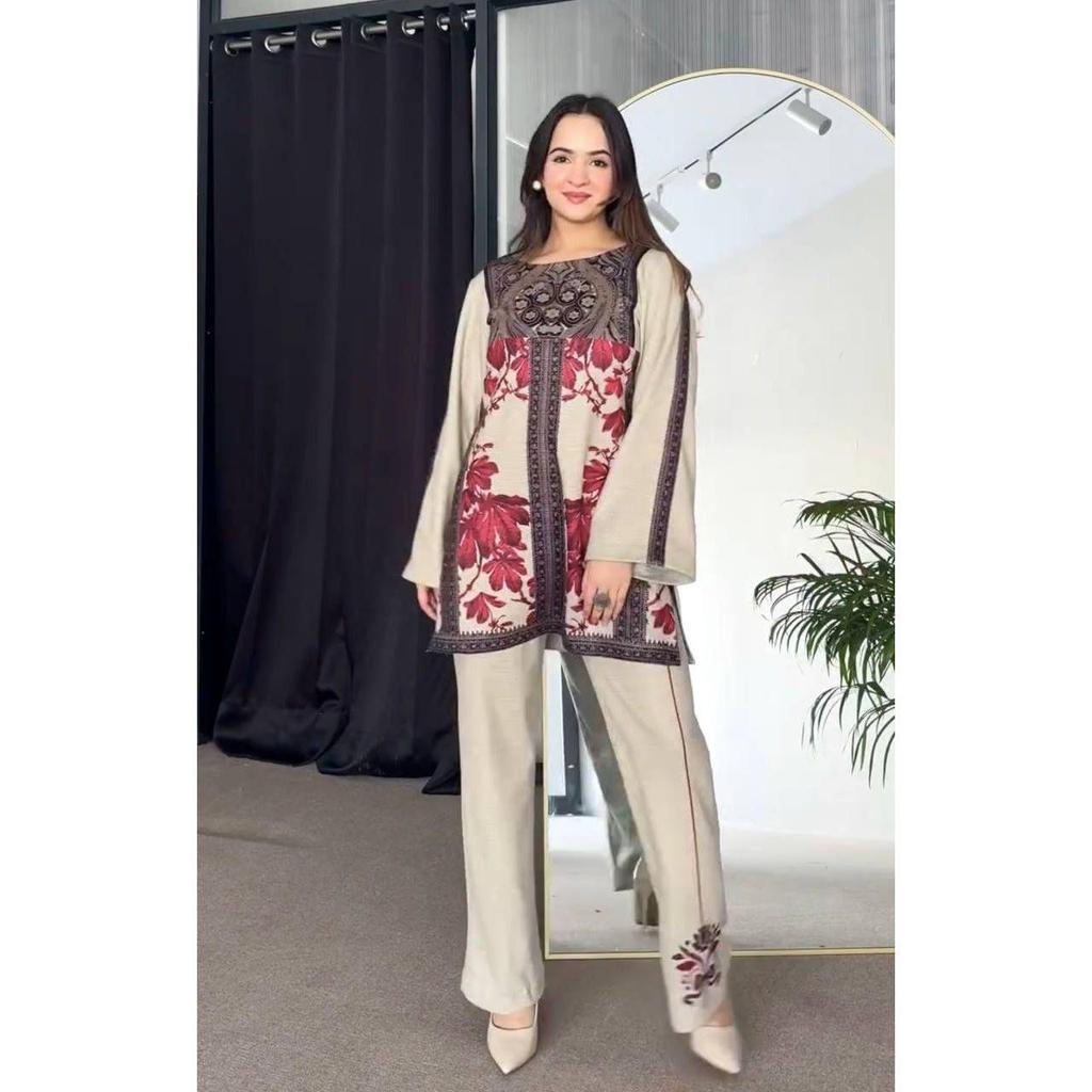 *Launching New Đěsigner Party Wear Look Pur Natural Crepe Top&plazzo Co-ords Set*