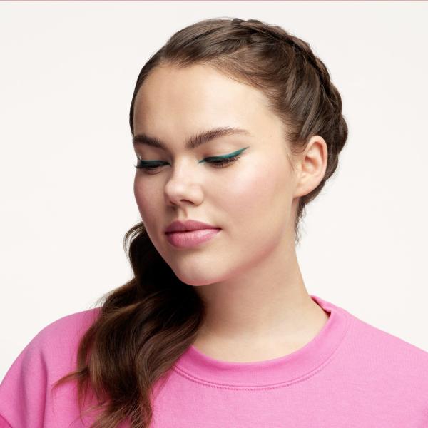 Essence Получите водостойкую тушь для ресниц Big Lash Volume Boost 12 мл