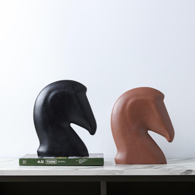 Simple Horse Head Decoration, Resin Handicrafts, Suitable for Decorating and Embellishing Indoor Environments