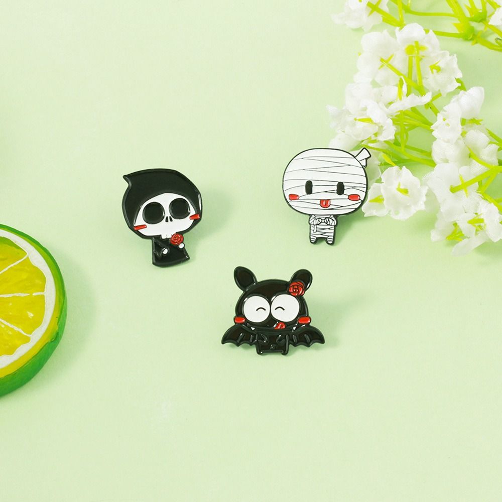 Zinc Zinc Alloy Cute Skeleton Ghost Brooch Enamel Halloween Skull Bat Pin Fashion Kids