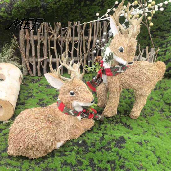 Natural Straw Craft for Holiday Handmade Deer/Squirrel Christmas Ornaments with Scarf, Retro Pastoral Style Stable Rustic Animal Figurines Table